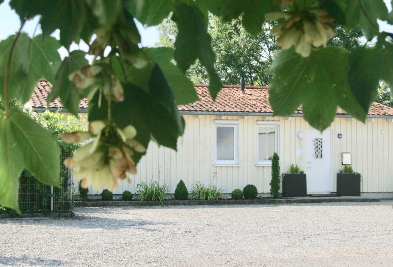 Gaestehaus Gaumenflug Am See Günzburg Buitenkant foto